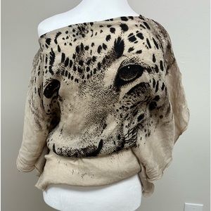 Gorgeous Like new Bebe top